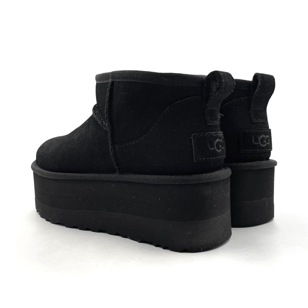 《未使用級》UGG アグ 厚底 ショート ムートンブーツ ブラック 黒 22cm