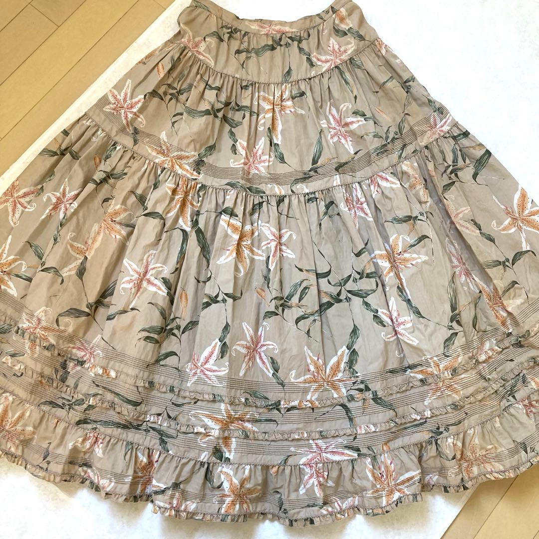 カネコイサオ　山百合柄　ティアードスカート　ロングスカート　フリル　ピンタック