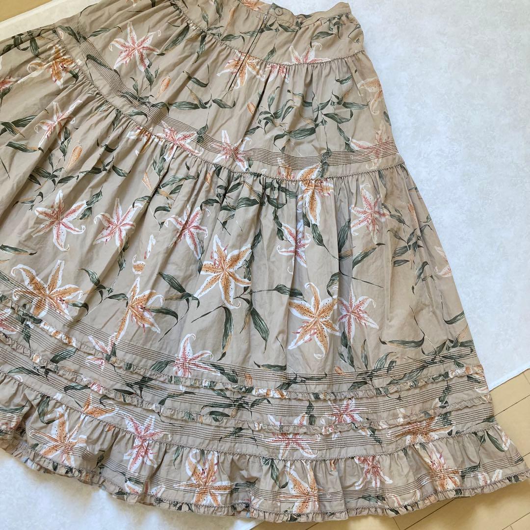 カネコイサオ　山百合柄　ティアードスカート　ロングスカート　フリル　ピンタック