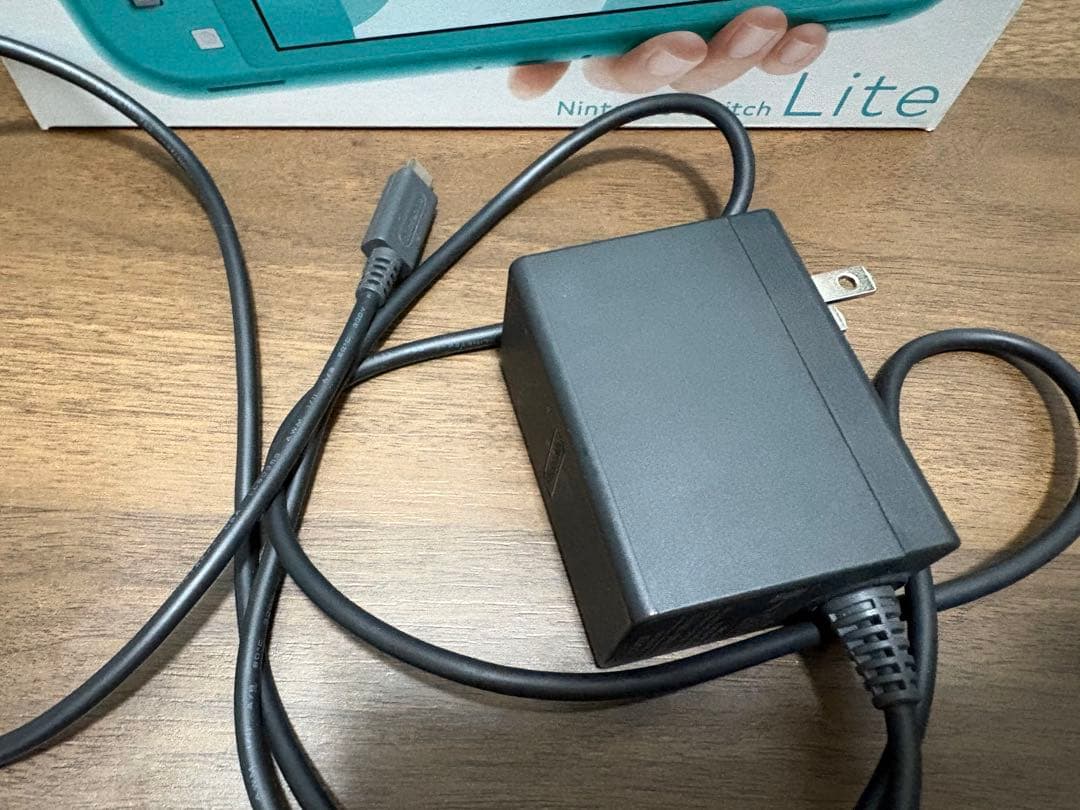 【ジャンク品】Nintendo Switch Lite ターコイズ本体 充電器付