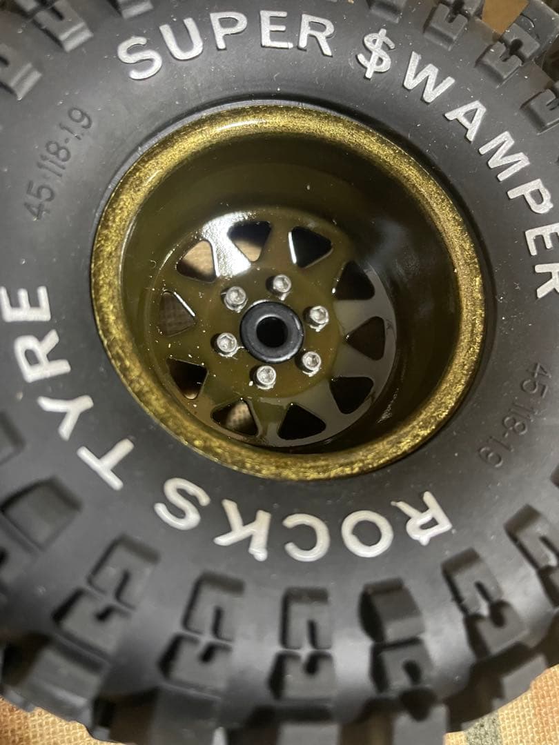 アキシャル　トラクサスREDSPIDER 1/10タイヤ 1.9インチホイール