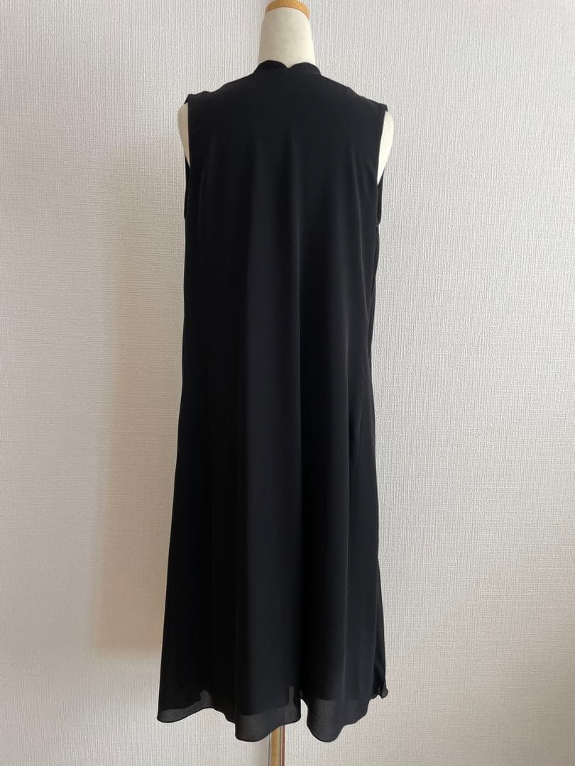 極美品 Salvatore Ferragamoシルク100% プリーツワンピース