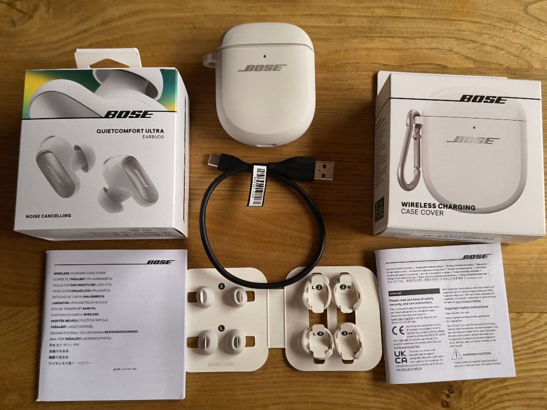 純正シリコンケース付 Bose QuietComfort Ultra イヤホン