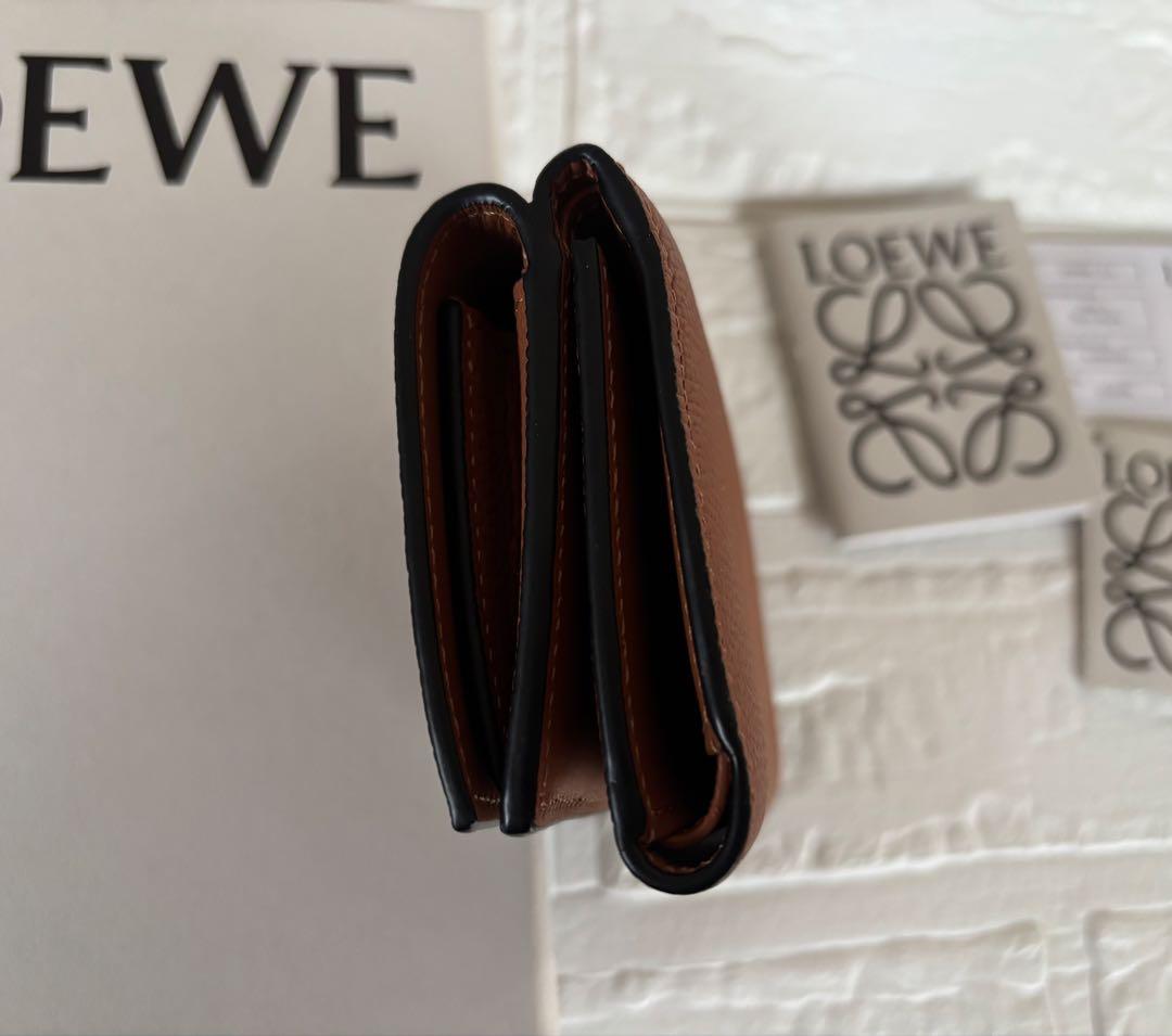 【150____v 】Loewe アナグラム財布
