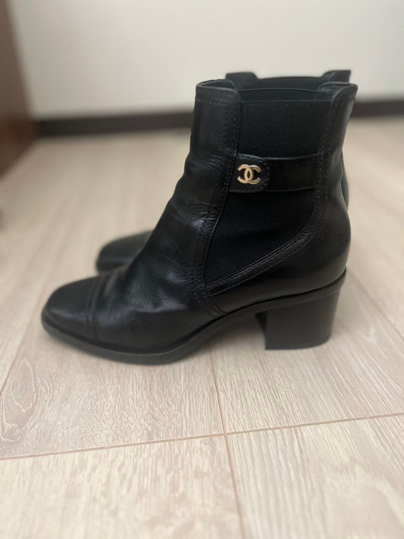 CHANEL シャネル　ショートブーツ