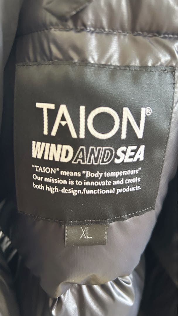 WIND AND SEA ブラック ダウンベスト