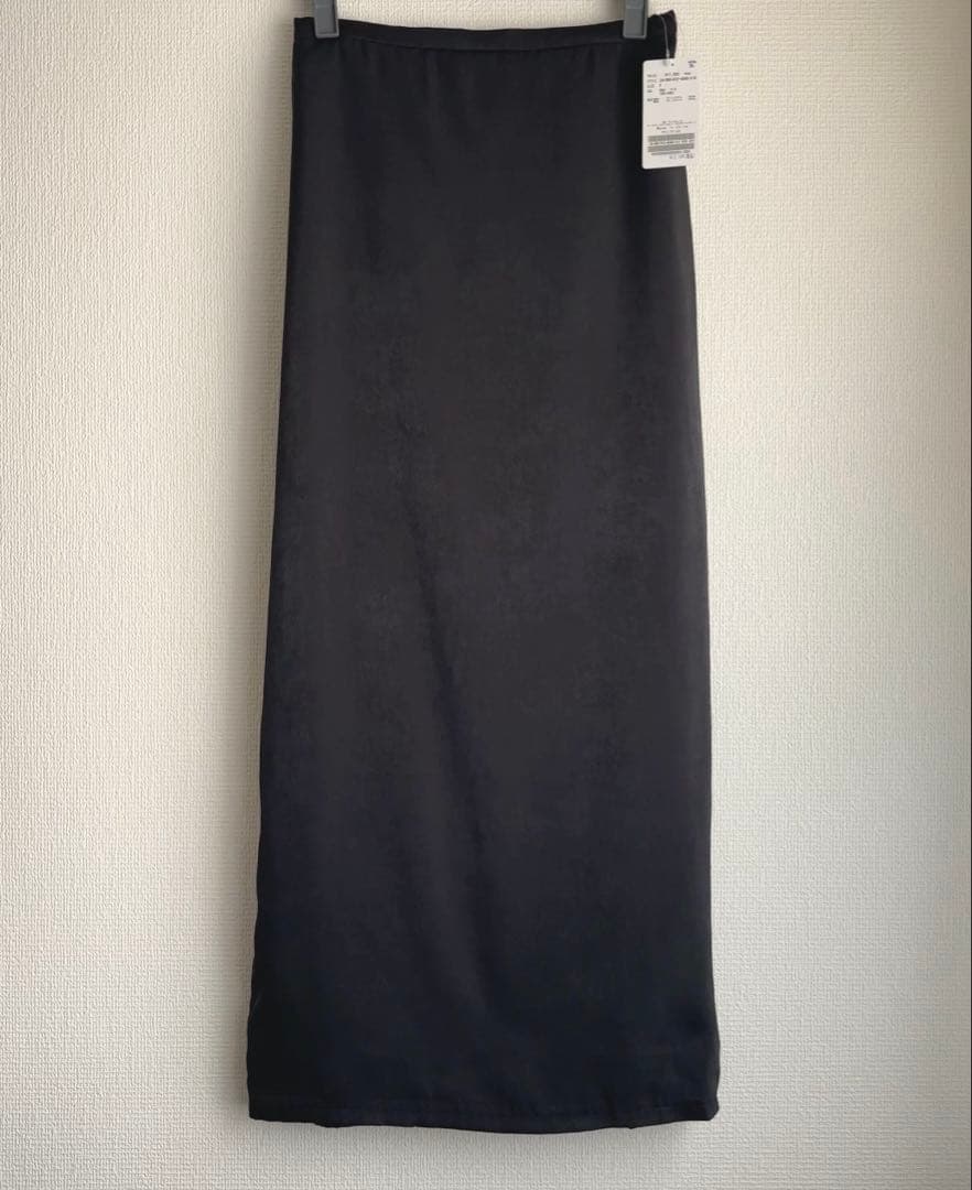 【新品•タグ付き】SLOBE IENA サテンIラインスカート