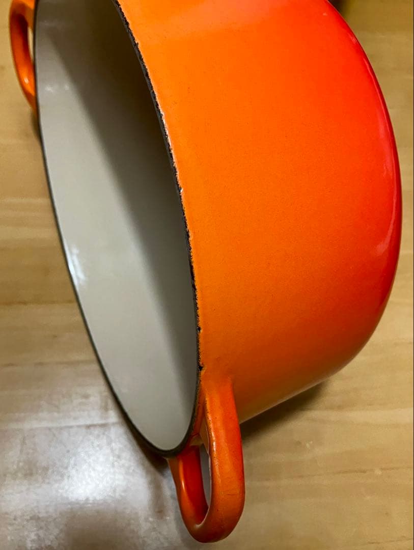 LE CREUSET オレンジ 両手鍋 22センチ