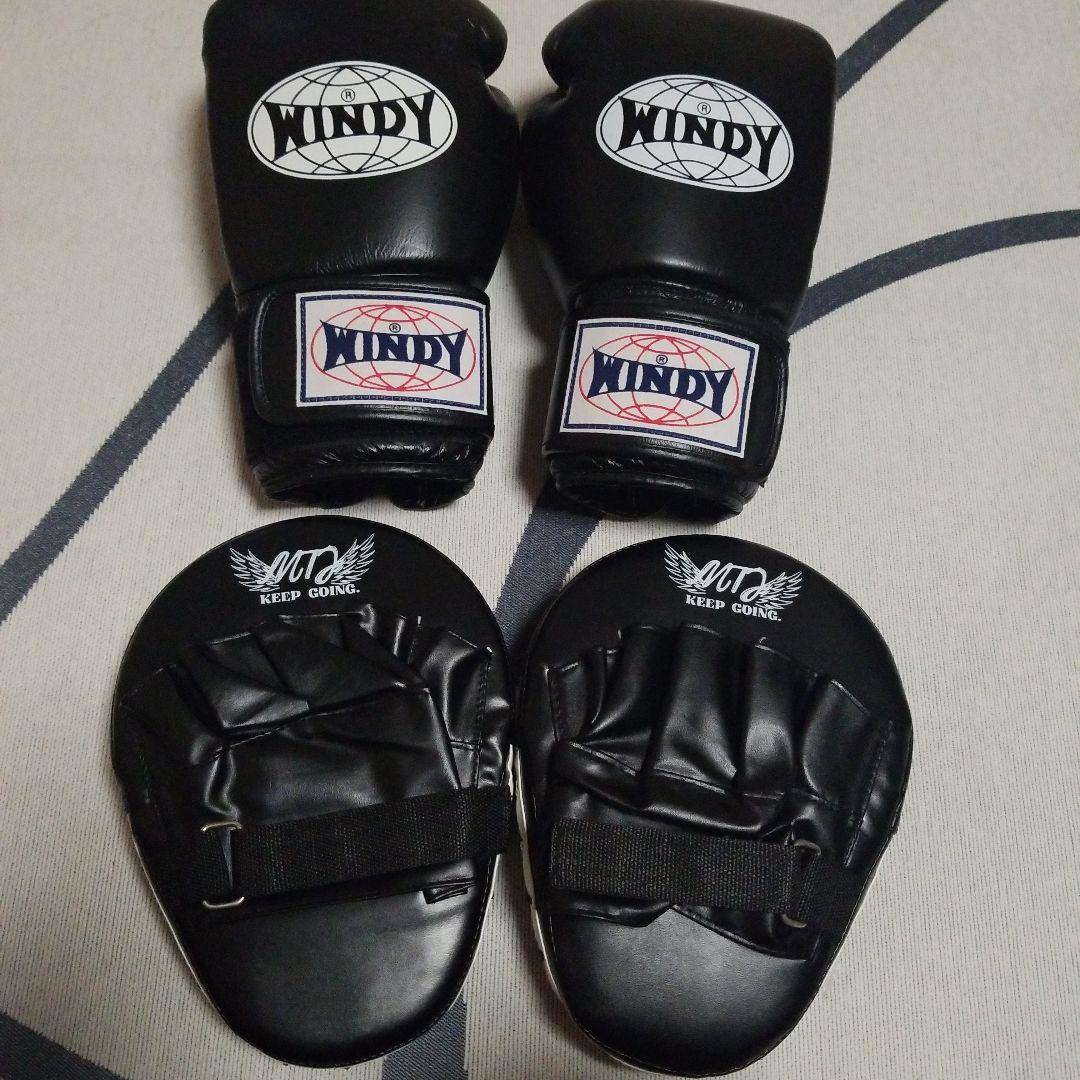 WINDY ボクシンググローブ ブラック16oz ドンキ購入ミットおまけ