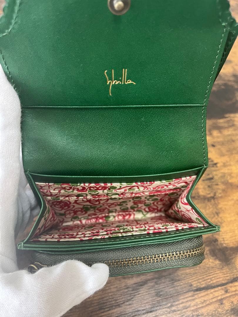 ☆新品未使用☆シビラ☆カデネータ☆二つ折り財布☆緑☆グリーン☆syibilla☆