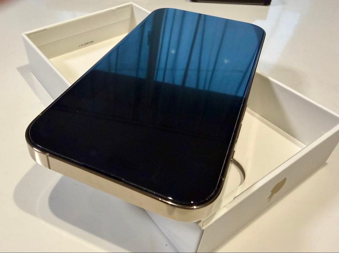 【極美品】Apple iPhone 14 Pro ゴールド 本体