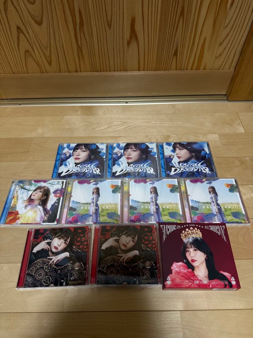 d*2様 声優　愛美　ＣＤ　DVD 購入特典　アクスタ　ポスター　缶バッジ　など