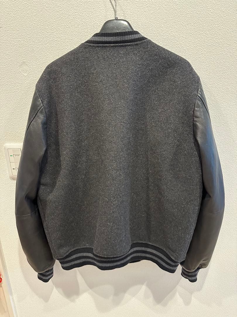 DIESEL グレー・ブラック ジャンパー
