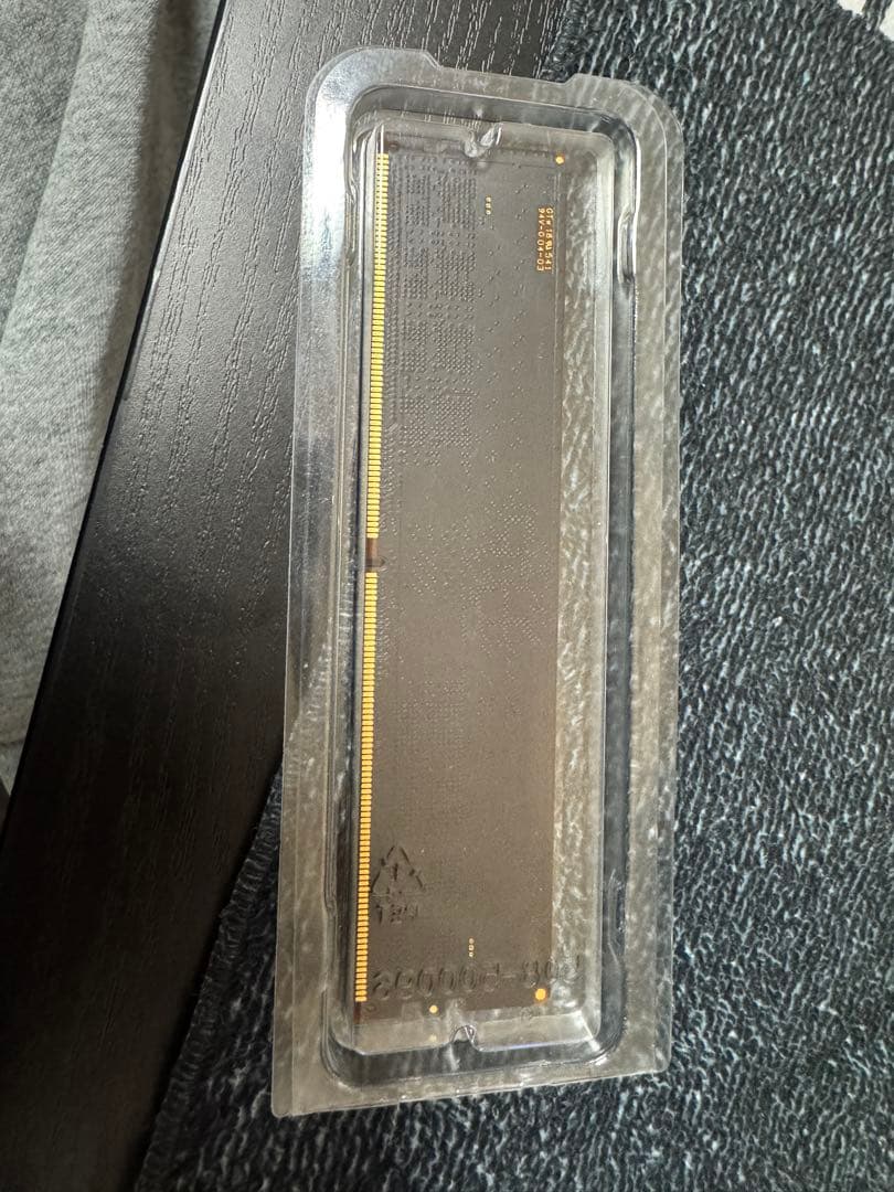 Crucial DDR5 16gb シングル