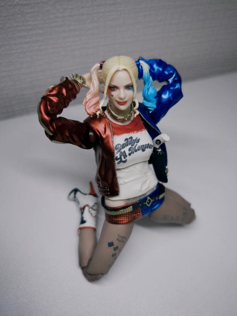 美品　MAFEX マフェックス 033 HARLEY QUINN ハーレークイン