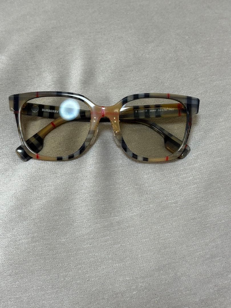 【BURBERRY】サングラス