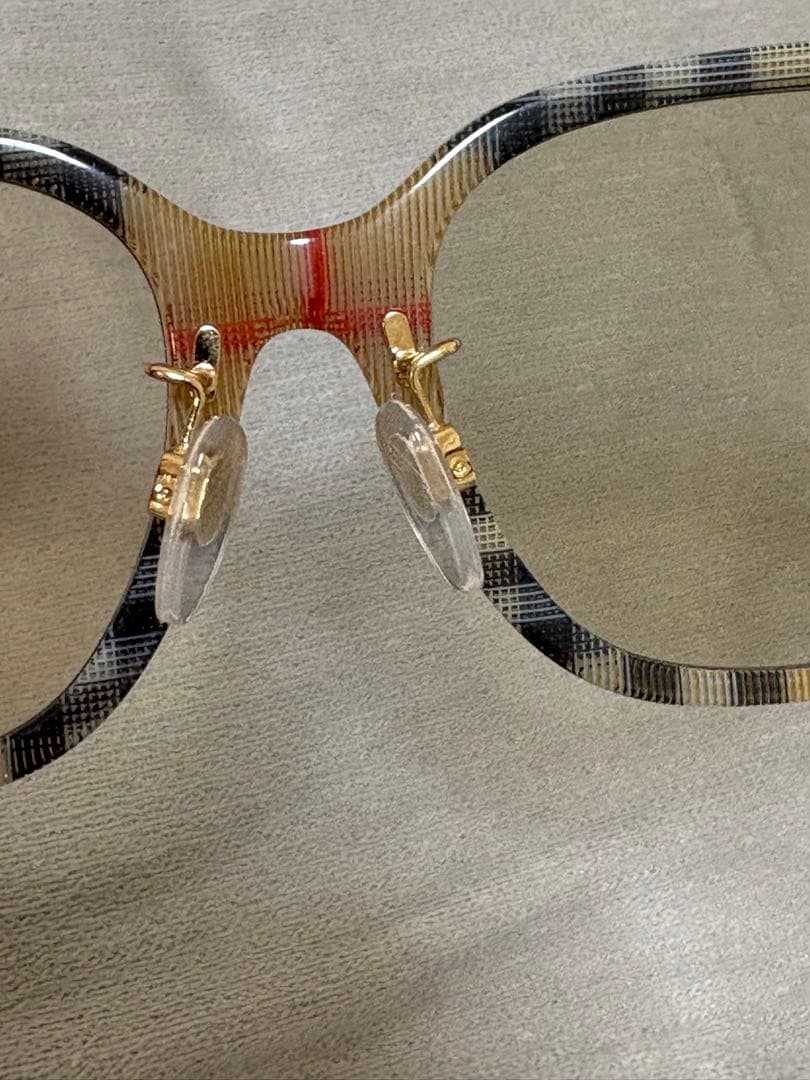 【BURBERRY】サングラス