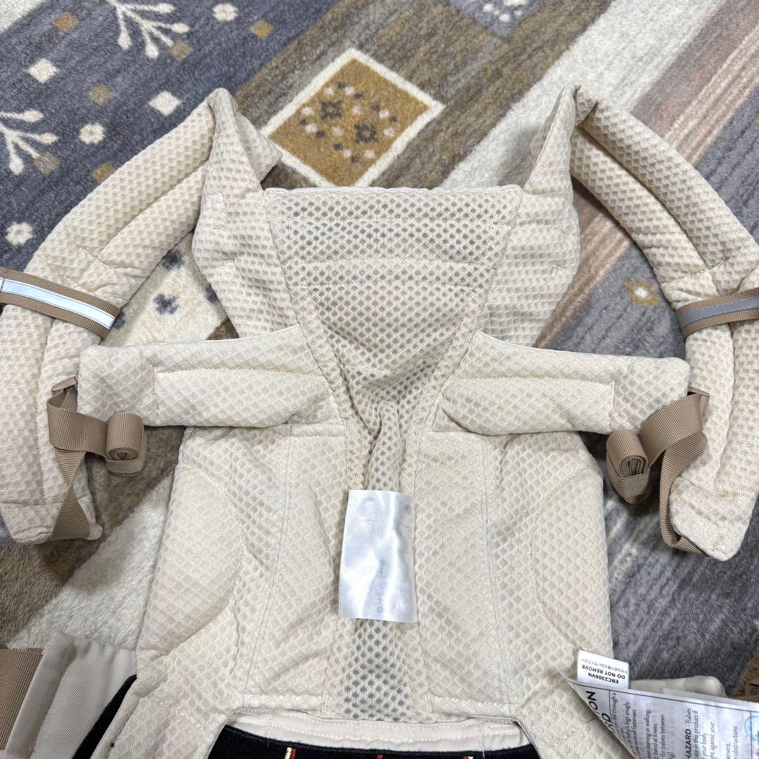 美品✨　エルゴベビー　オムニブリーズ　ベージュ　抱っこ紐