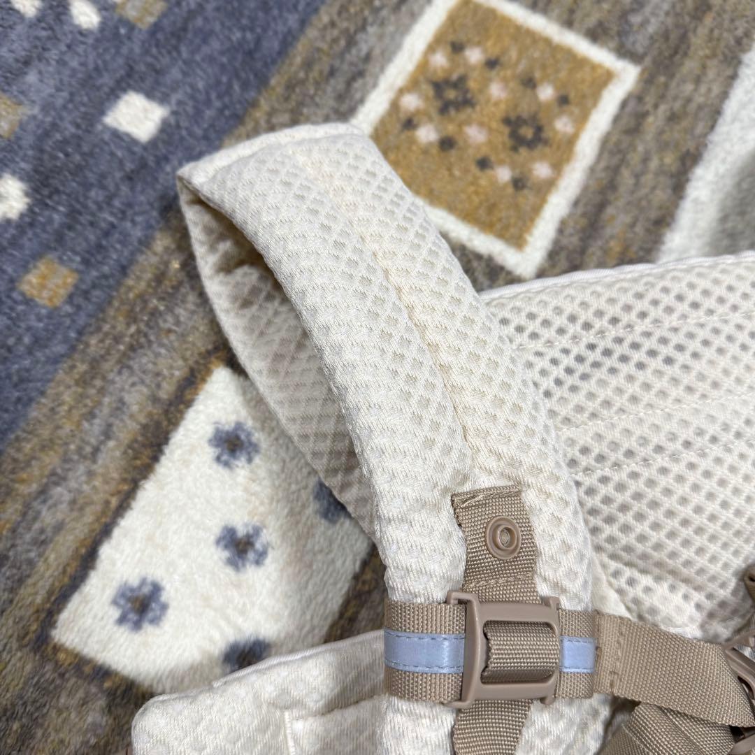 美品✨　エルゴベビー　オムニブリーズ　ベージュ　抱っこ紐