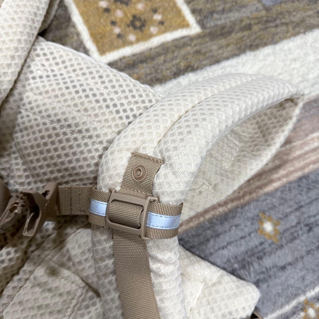 美品✨　エルゴベビー　オムニブリーズ　ベージュ　抱っこ紐