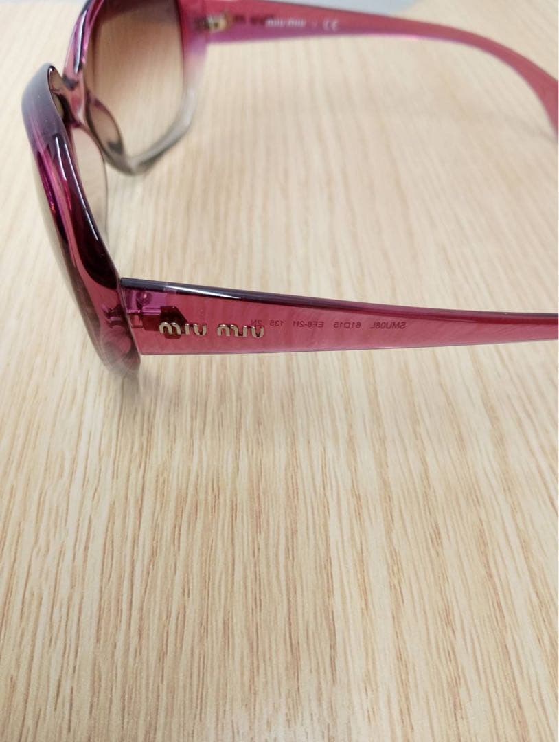 miu miu ピンク サングラス ケース付き
