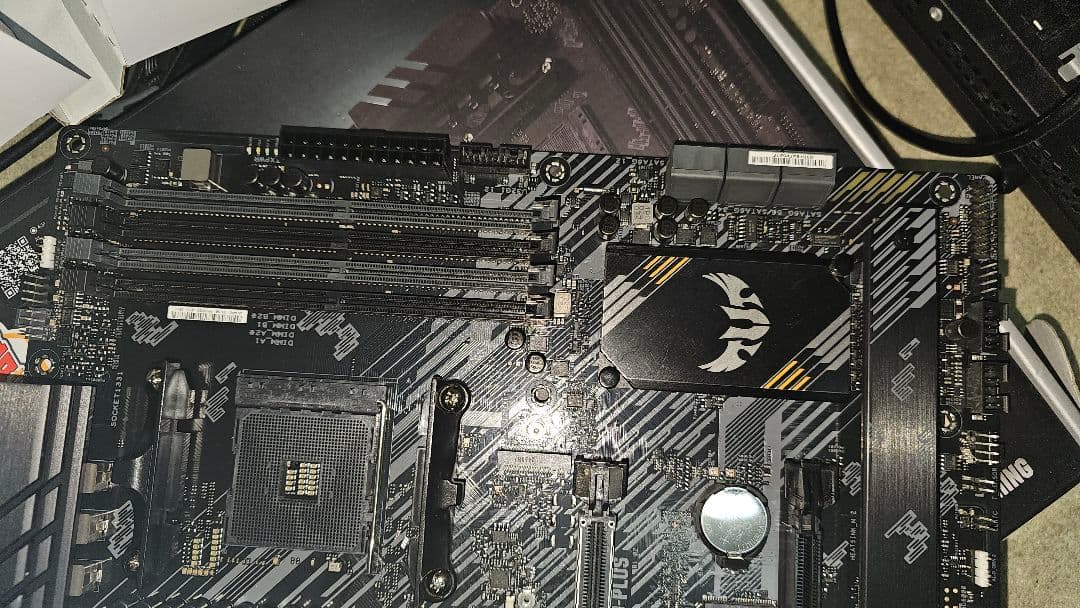 マザーボード TUF GAMING B550-PLUS