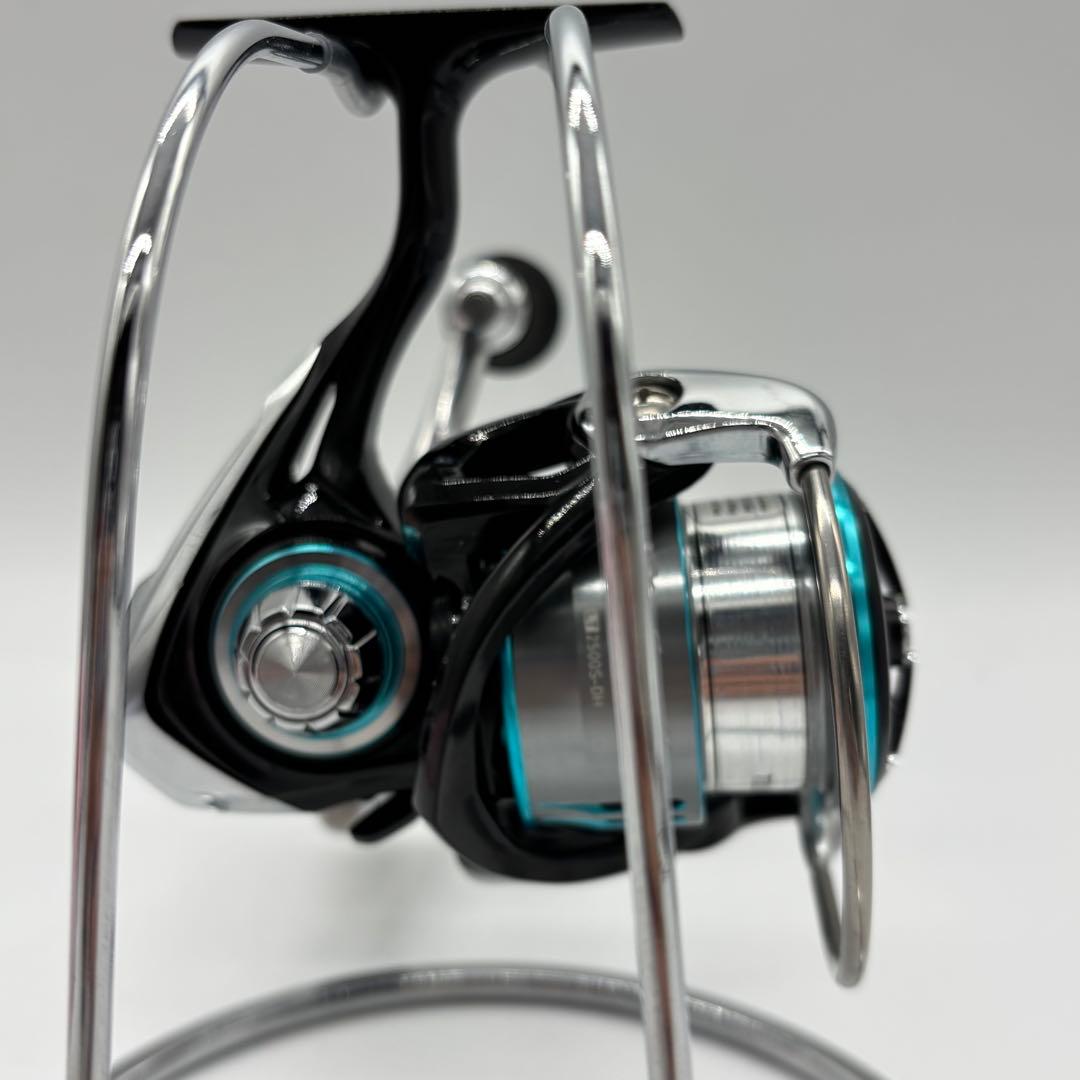 【ＪＴ．２８】DAIWA 19エメラルダス LT2500S-DH
