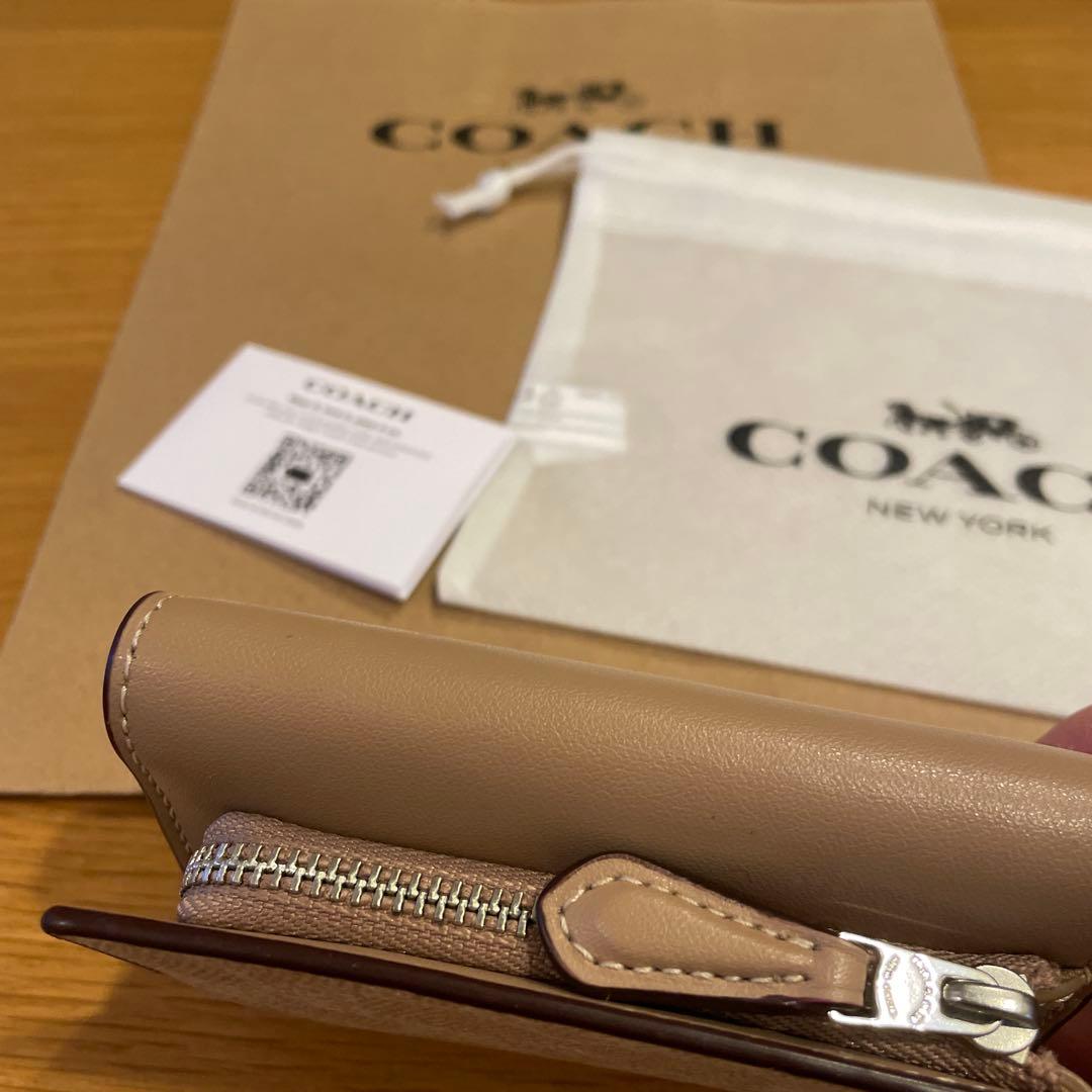 新品COACH☆コーチ 財布 折り財布　3つ折り財布 ベージュ
