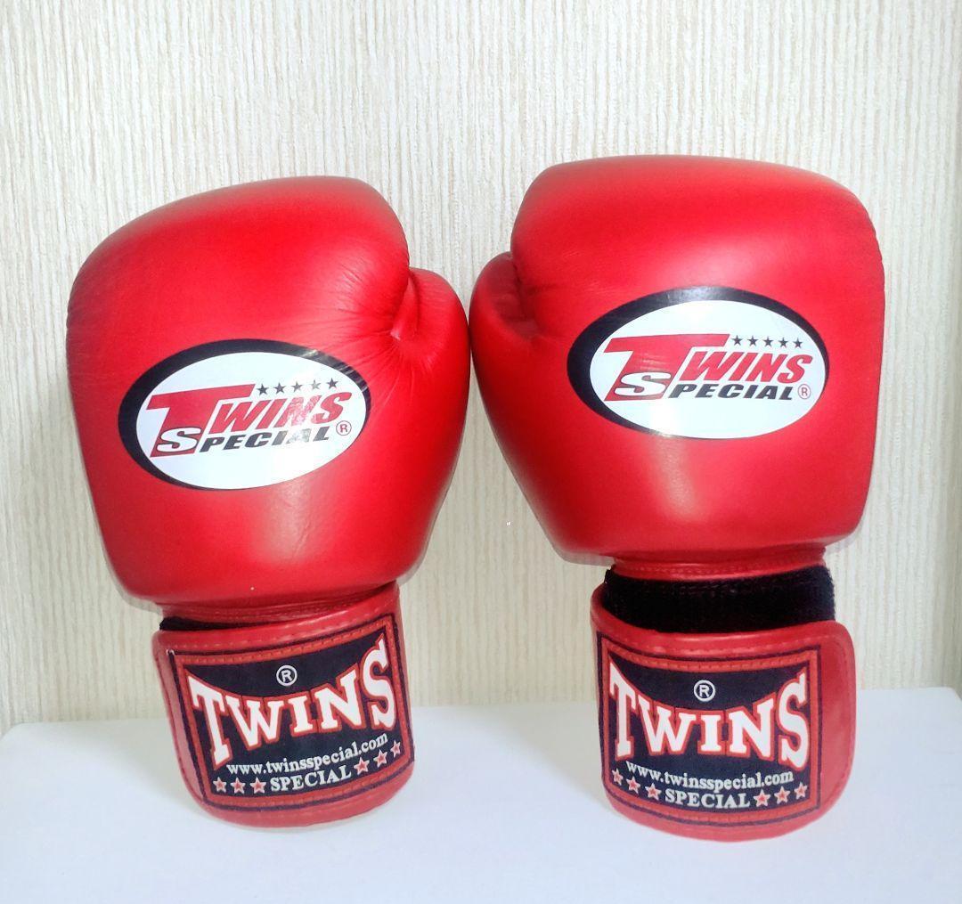 正規品 TWINS ツインズ ボクシンググローブ 8oz 赤 本革製 ムエタイ