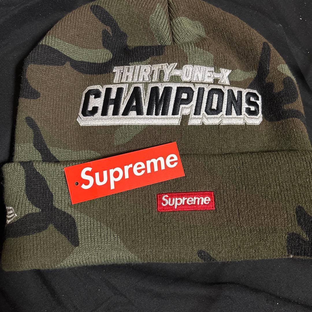 コ*リ様 Supreme カモ　football beanie
