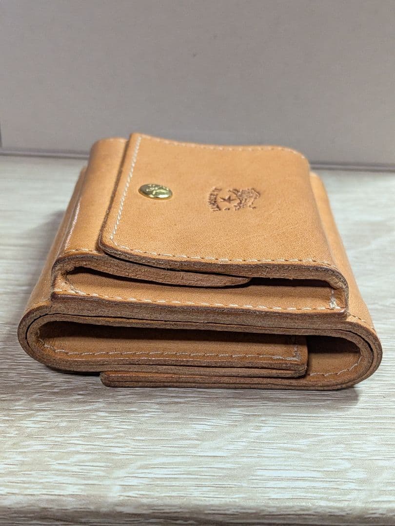 【国内正規品】イルビゾンテ トリフォルド ウォレット ヌメ（三つ折り財布）