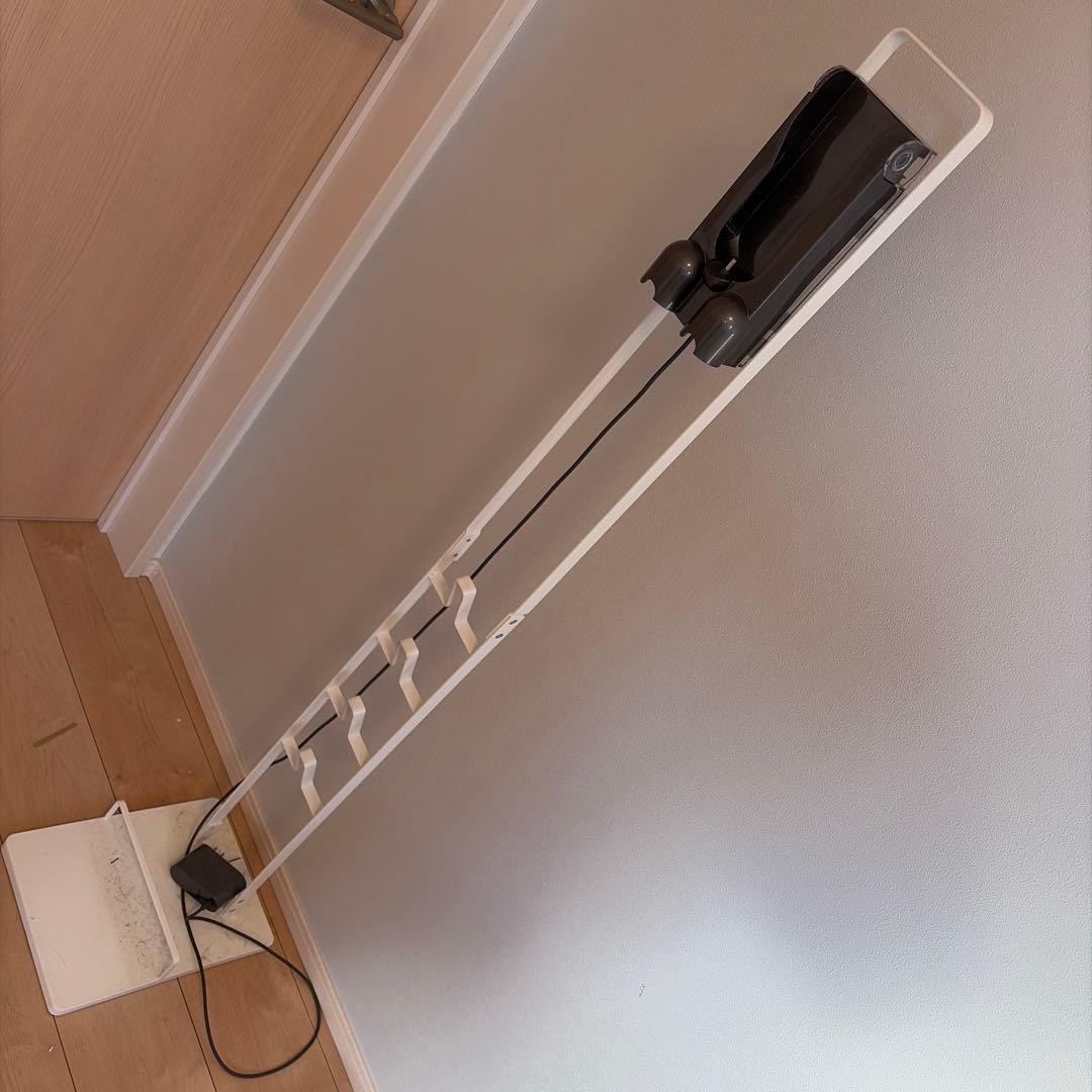 Dyson sv12コードレスクリーナーセット