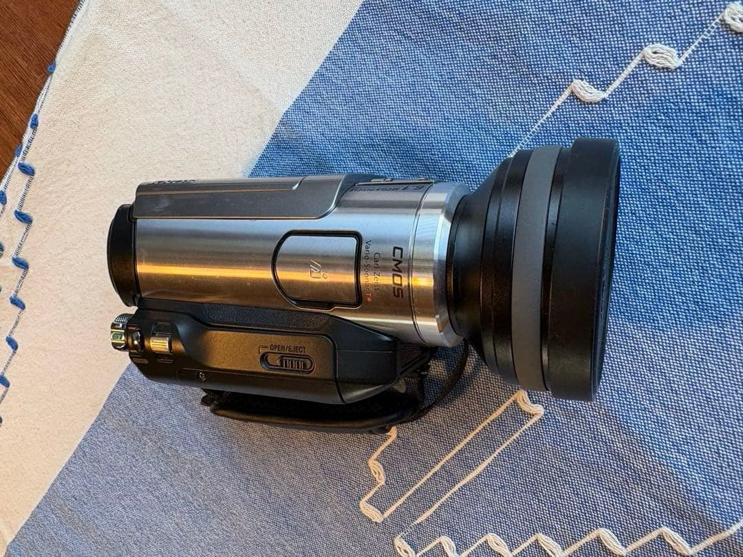 ソニー デジタルHDビデオカメラ HDR-HC7 ワイドコンバージョンレンズ付き