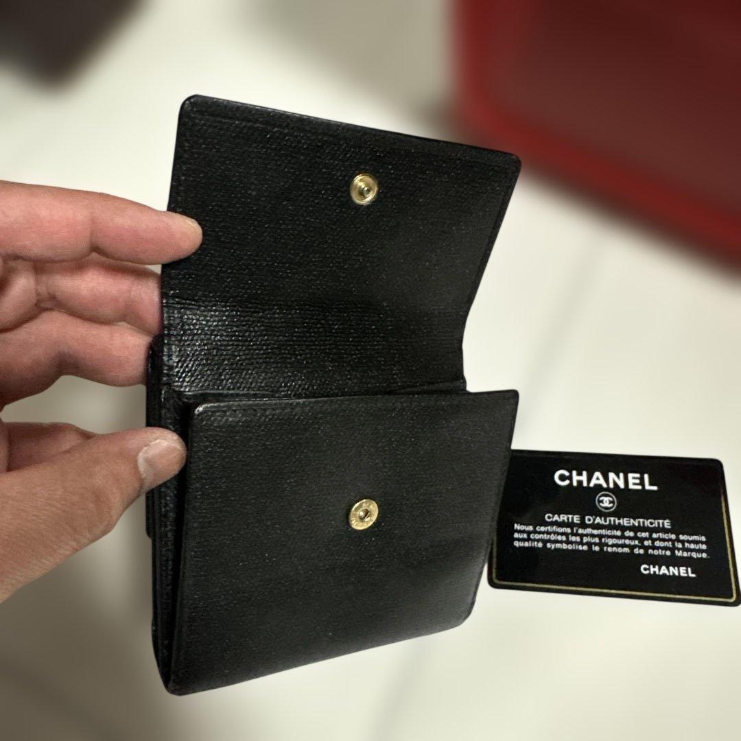 正規品　CHANEL シャネル 二つ折り財布