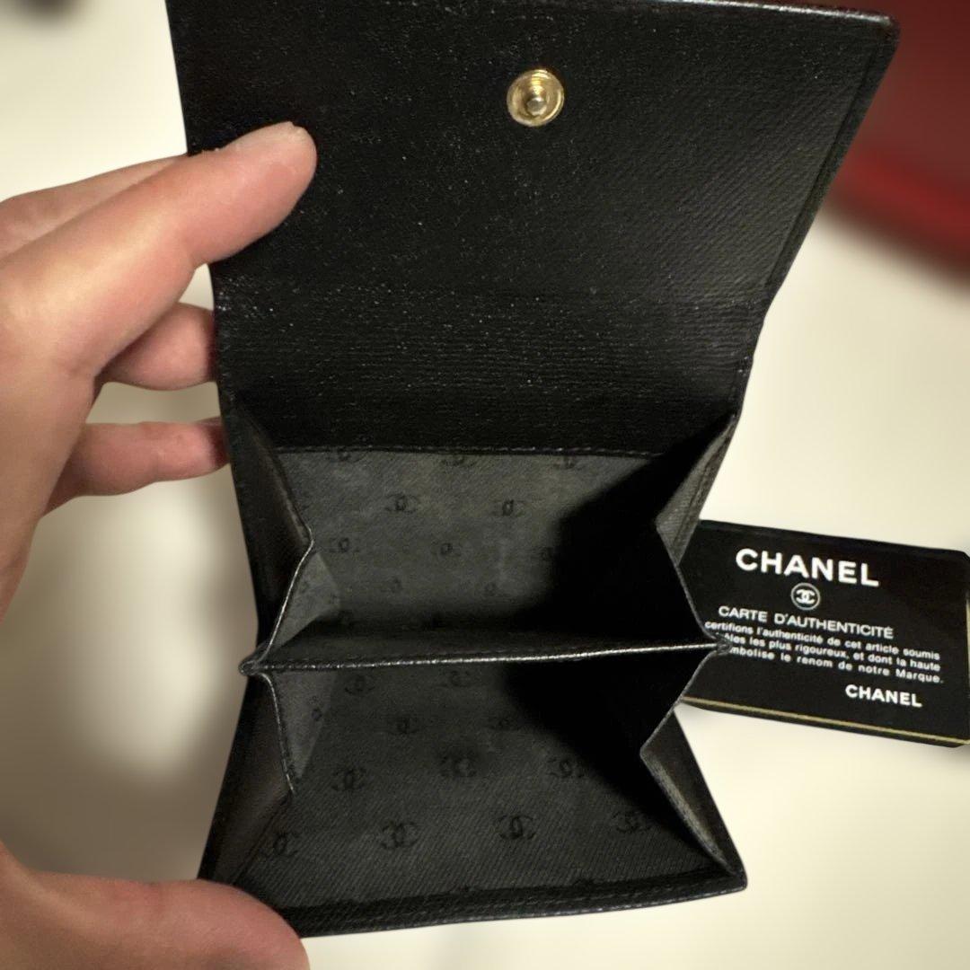 正規品　CHANEL シャネル 二つ折り財布