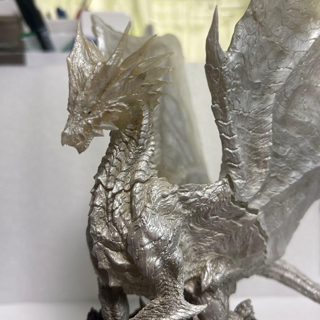 か*ら様 正規品　モンスターハンター　クリエイターズモデル　クシャルダオラ　脱皮