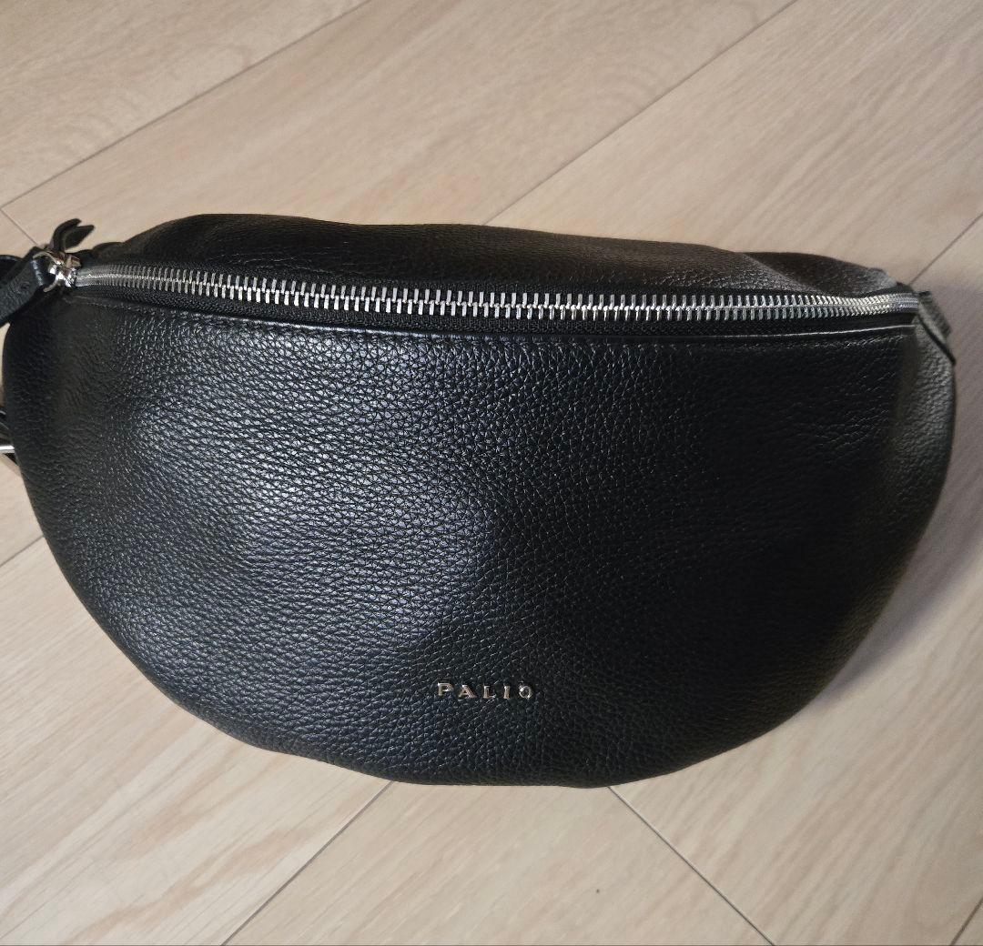 PALIO ボディバッグ　黒