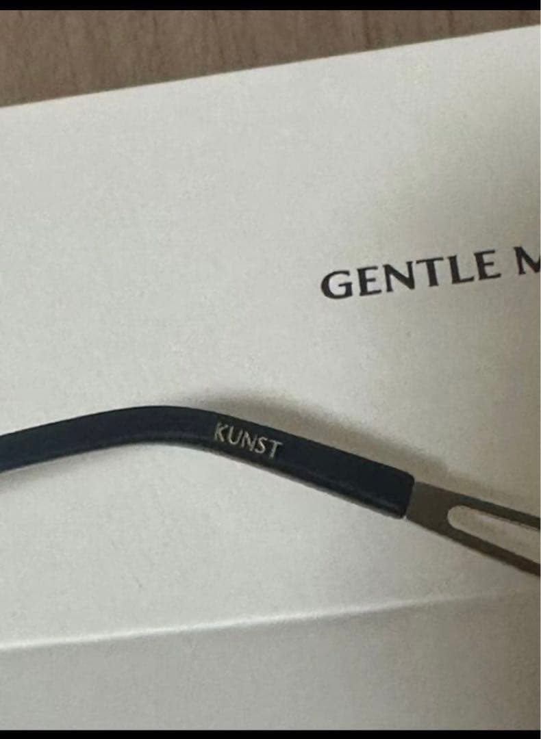 ジェントルモンスター　GENTLE MONSTER Kunst