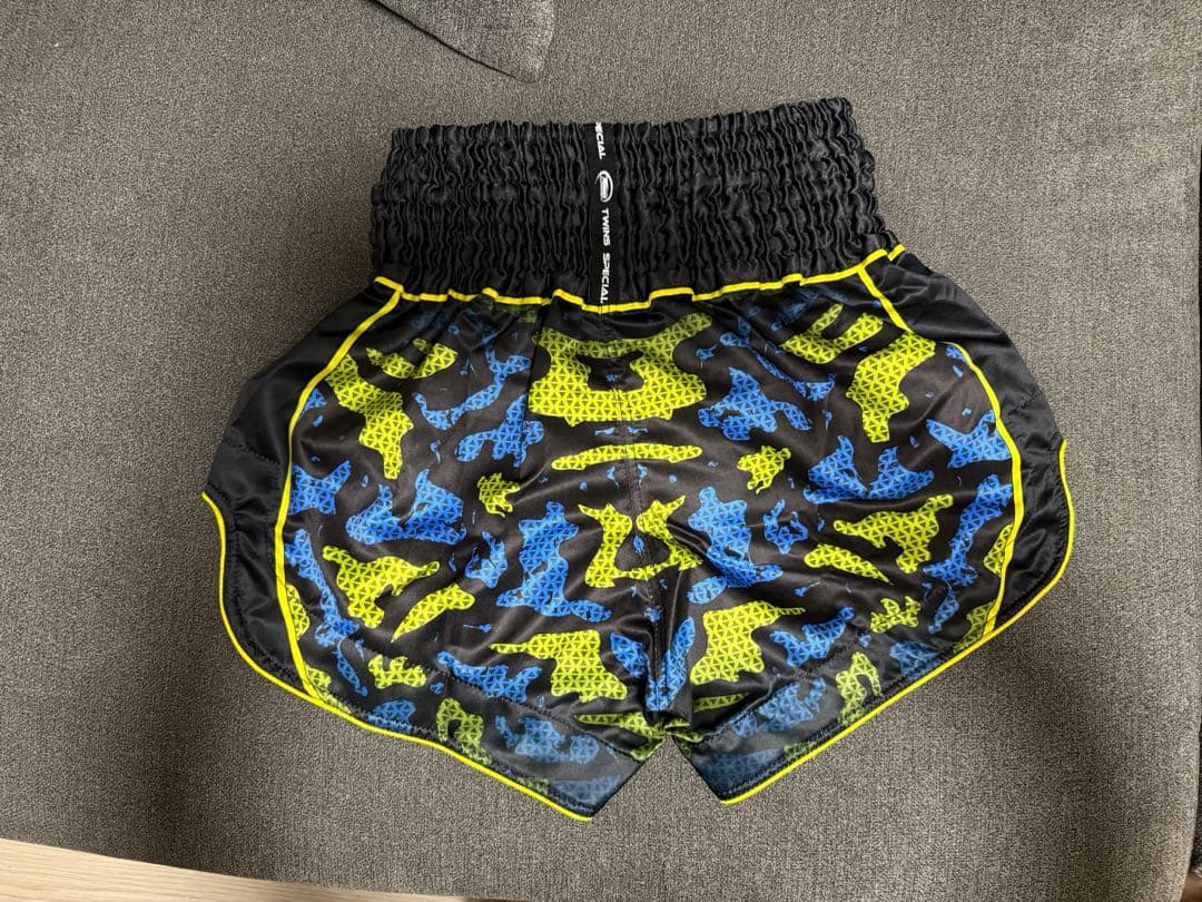 『新品』　TWINS ムエタイパンツ Mサイズ 緑/青/ 黒