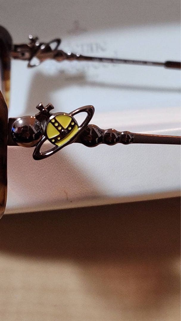 Vivienne Westwood ヴィヴィアン　ウエストウッド　サングラス