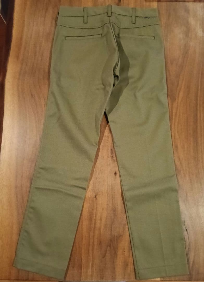 新品リーバイス スタプレストパンツ オリーブ W29L32