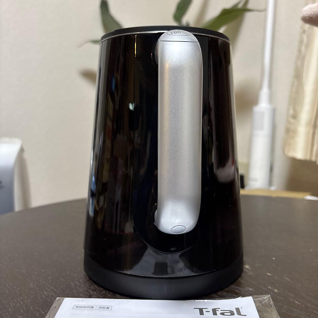 【美品】ティファール　電気ケトル　1.0L 触れても熱くない　保温　デジタル