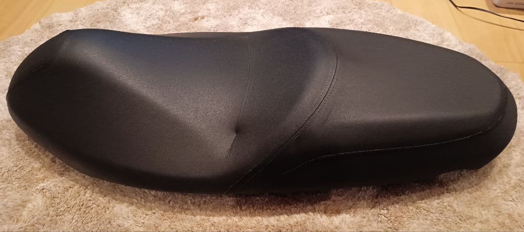 マジェスティ155s SG28J 純正シート
