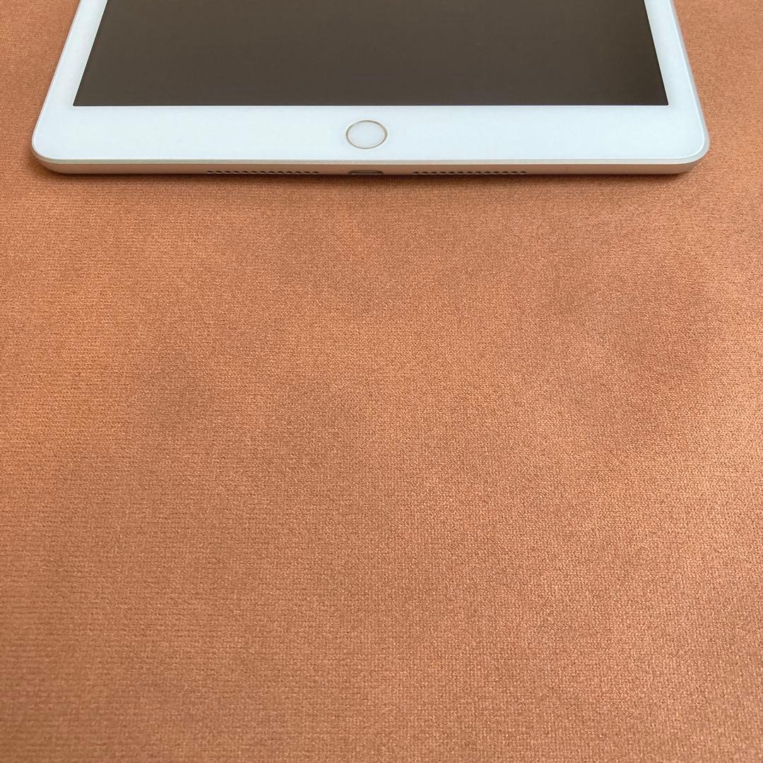 696【早い者勝ち】電池良好☆iPad8 第8世代 32GB WIFIモデル☆