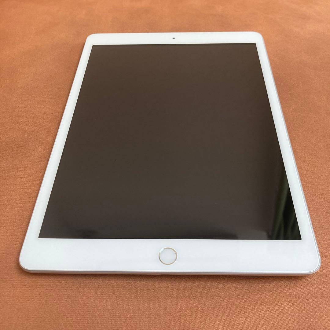 696【早い者勝ち】電池良好☆iPad8 第8世代 32GB WIFIモデル☆