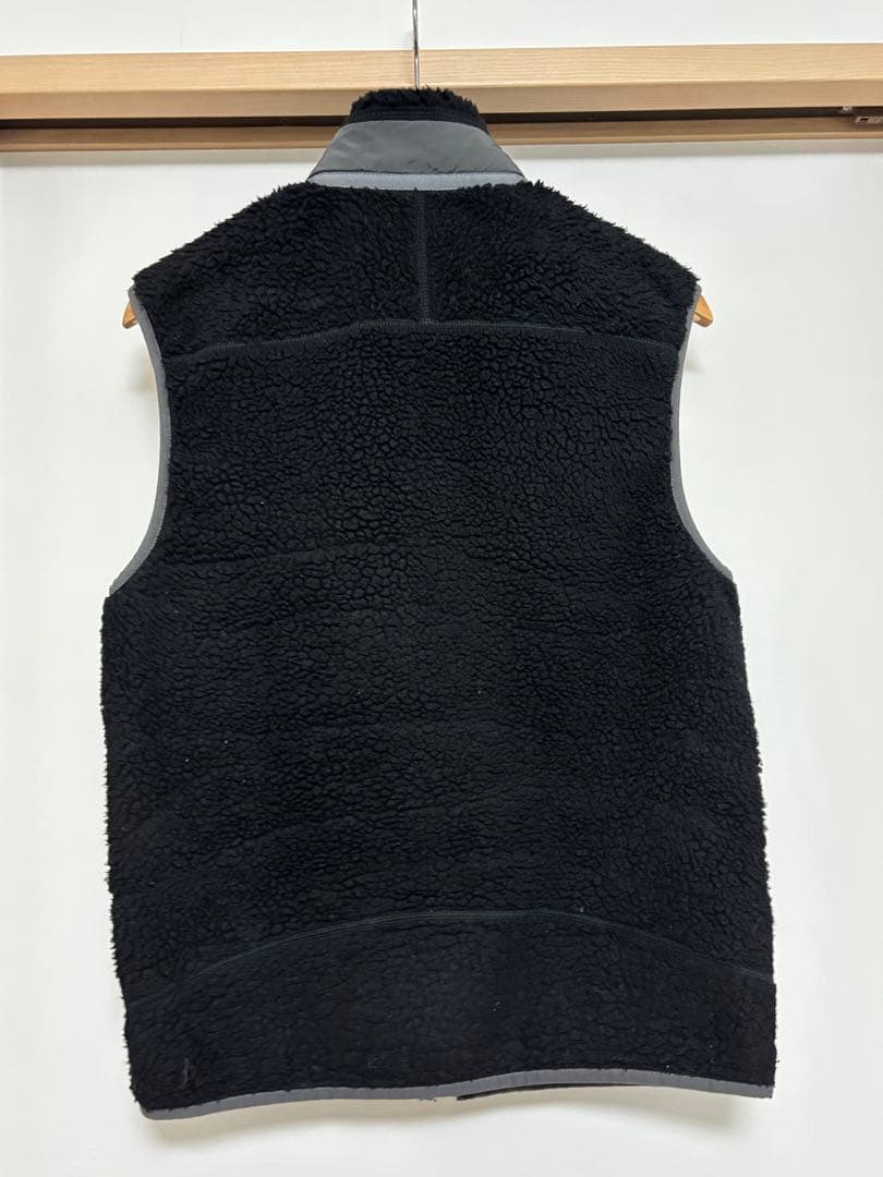 patagonia ブラック レトロXベストS