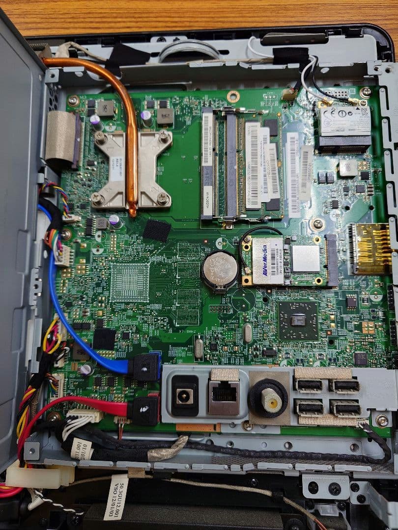 【中古】FUJITSU ESPRIMO EH30/JT HDD1TB 地デジ