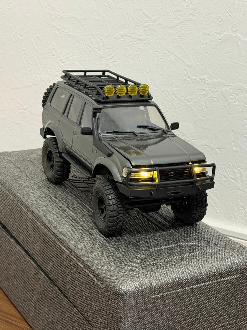 FMS LC80 トヨタ ランドクルーザー 1/18スケール RTR