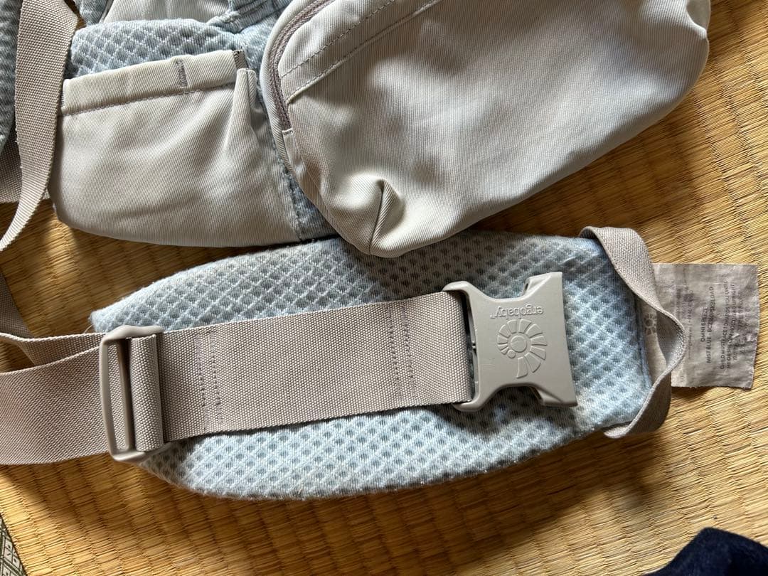 エルゴベビー 抱っこ紐 水色とグレー Ergobaby Omni 360Mesh