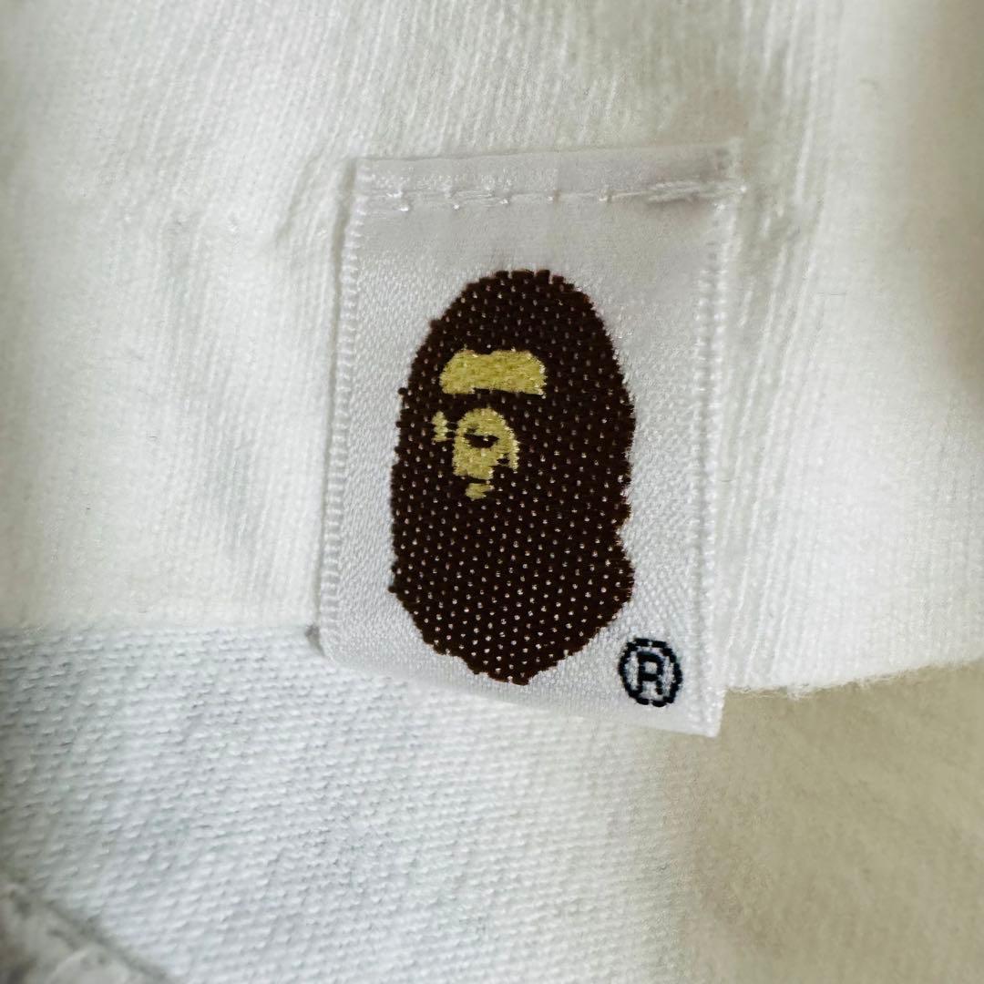 A BATHING APE Tシャツ BAPE ON MILO ブルーカモ 白L